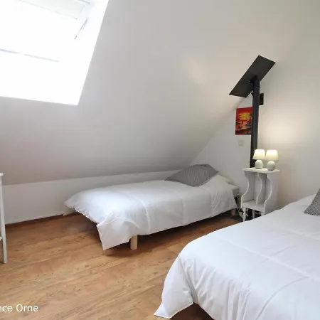 Maison Calme Avec Jardin Clos, Proche Alencon - 3 Chambres, Equipements Complets, Animaux Acceptes - Fr-1-497-162
