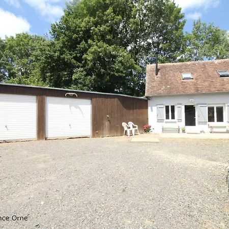 Дом отдыха Maison Calme Avec Jardin Clos, Proche Alencon - 3 Chambres, Equipements Complets, Animaux Acceptes - Fr-1-497-162 *